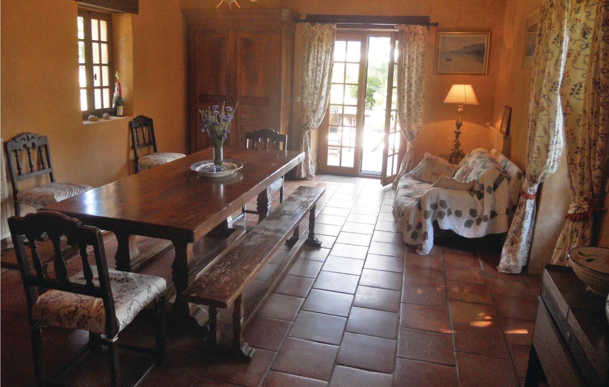 Awesome Home In Campsegret Экстерьер фото
